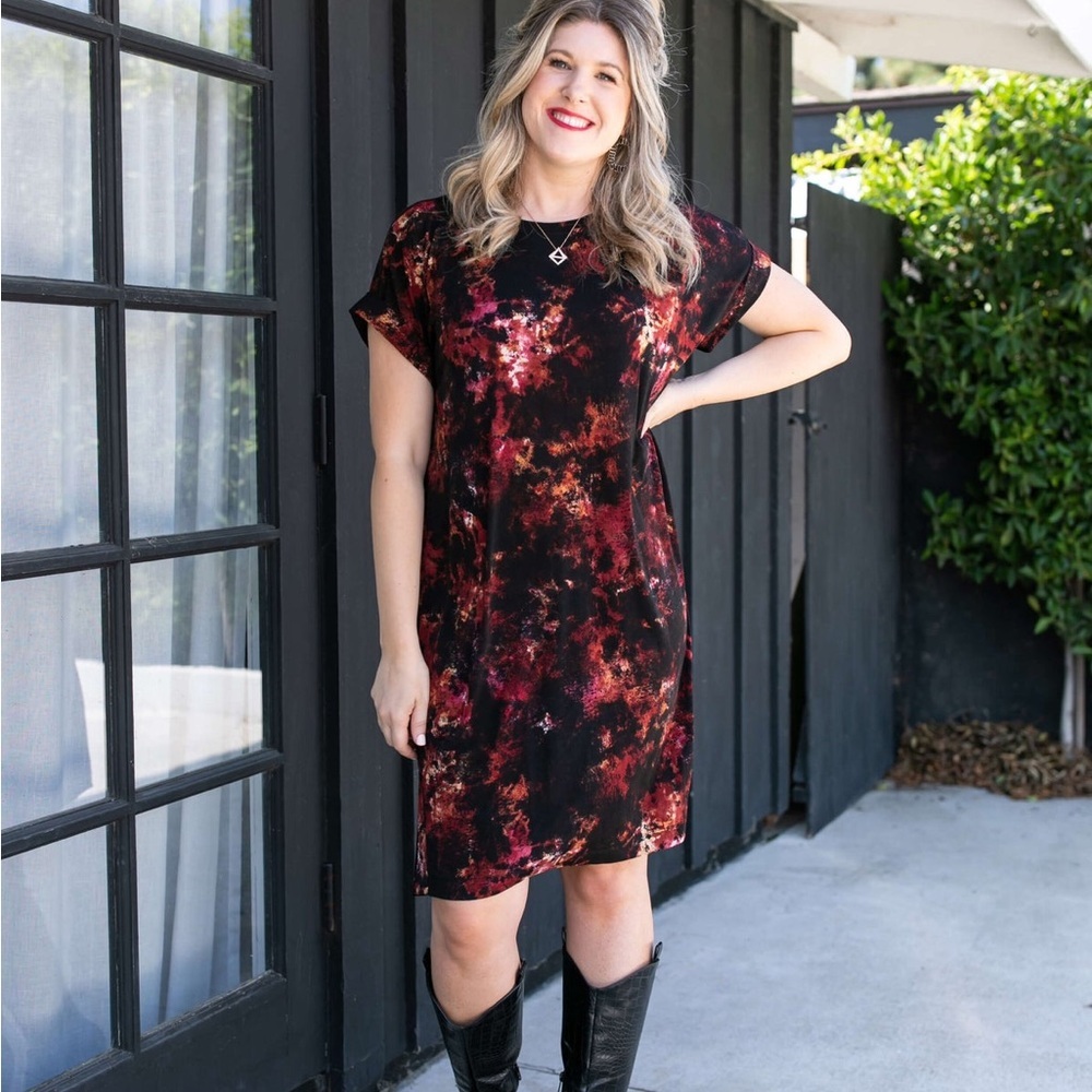 NWT LilaRoe Chelsea Dress with rolled cuffs Size 2XL